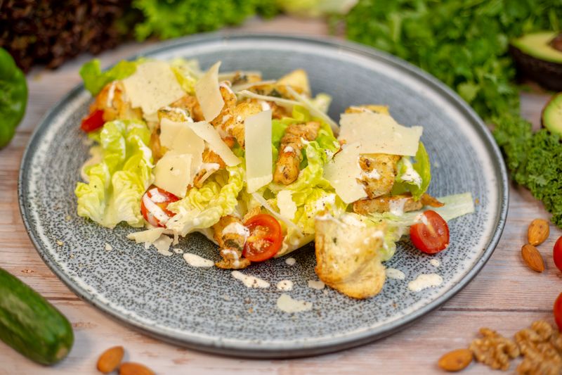 Caesar salad at pizza luce